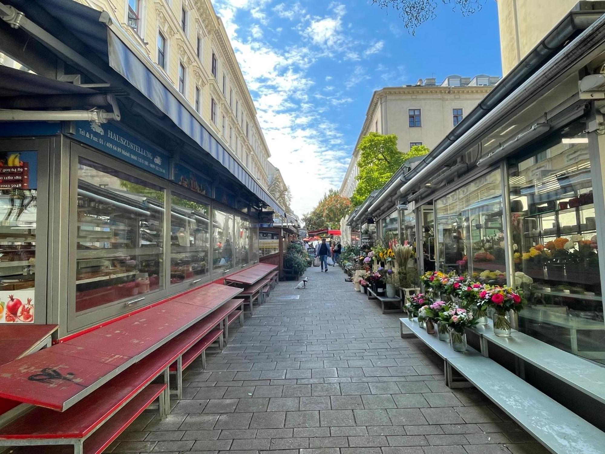 Premium Apartment Located At The Famous Vienna Kutschkermarkt Luaran gambar